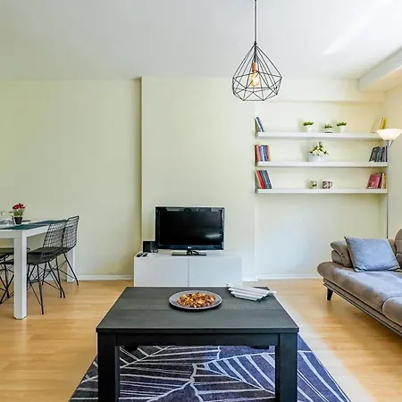 Charming Oasis With Balcony 3 Min To Apartment Antalya
